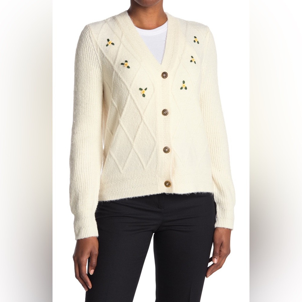 CLICHE Floral Embroidered Cardigan